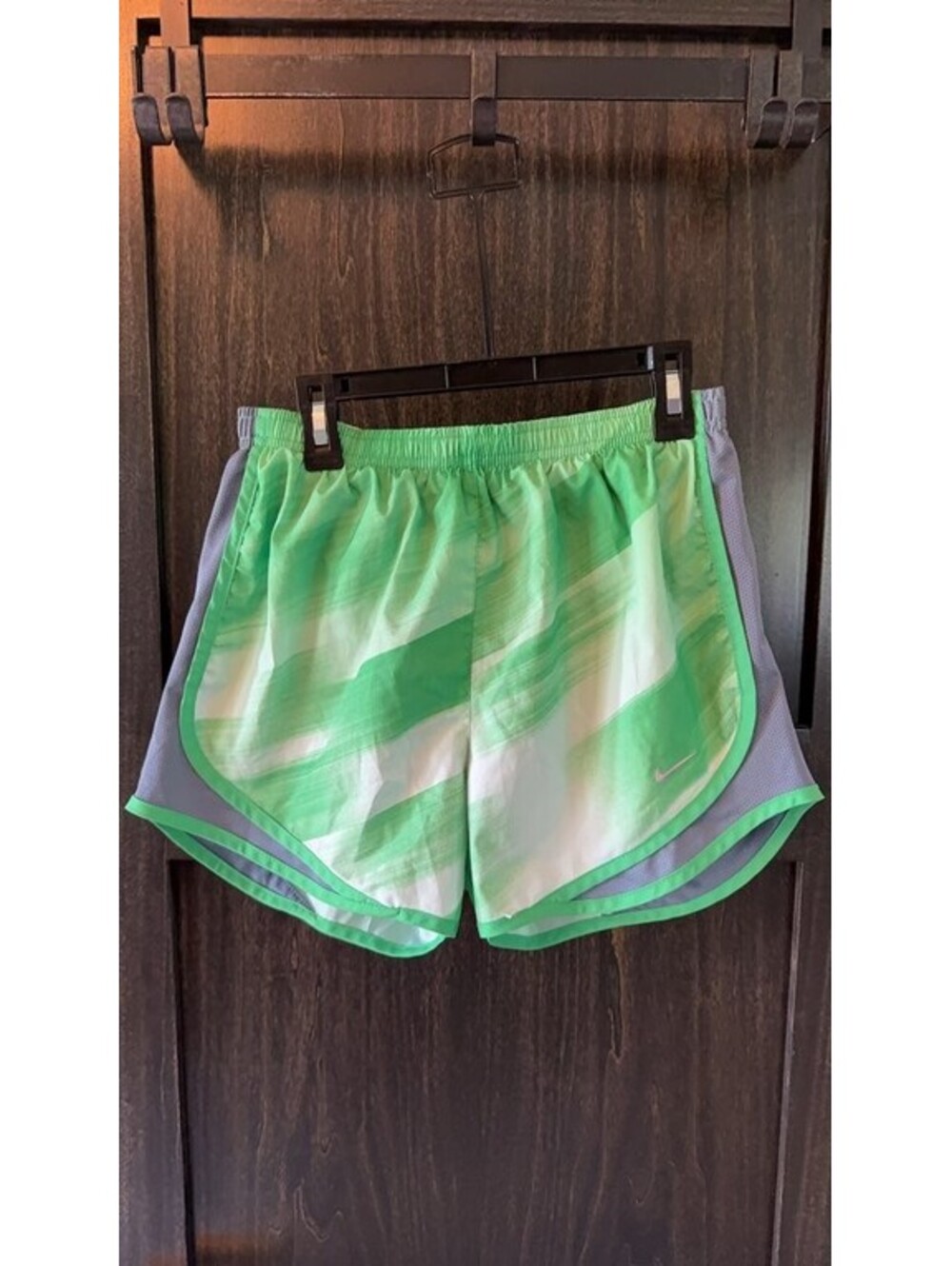 Nike Dri-FIT Tempo Green Patterned Running Shorts - Women's Size Small #0011
